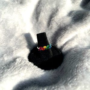 NWT size 7 rainbow chakra ring. Really cute 🥰